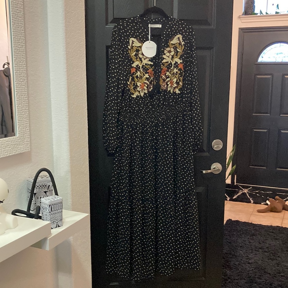 Rusttydustty Modern Bohemia Crush NWT Womens Black Embroidered Maxi Dres…